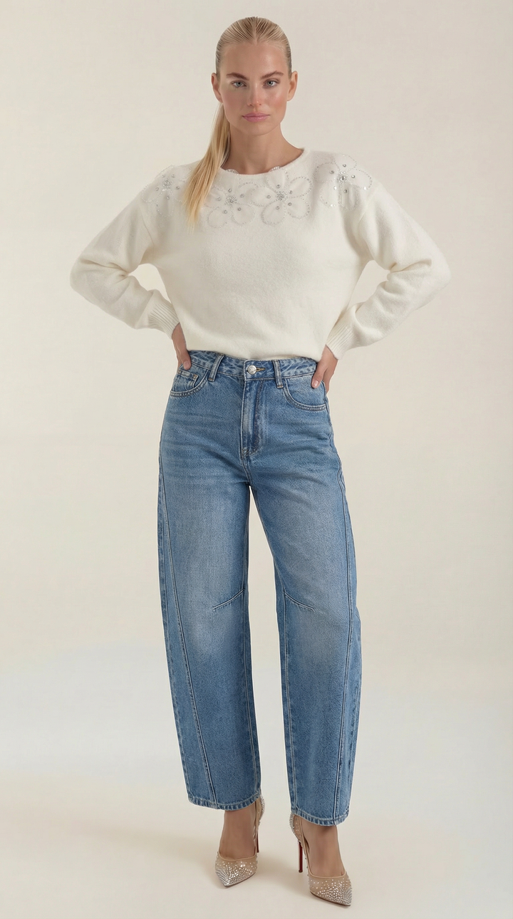Suéter con diseño floral y escote redondo
