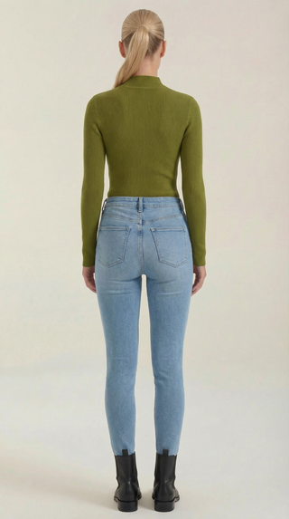 Constance Algodón Top de Cuello Alto