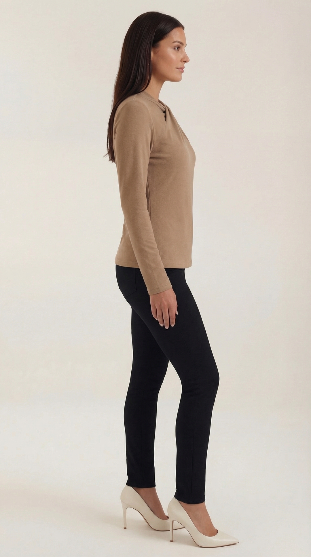 Blusa Jamie con cuello mock y lazo