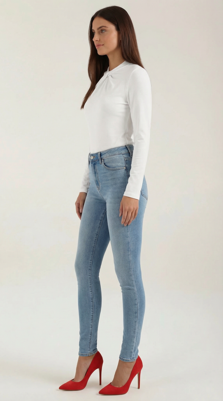 Blusa Jamie con cuello mock y lazo