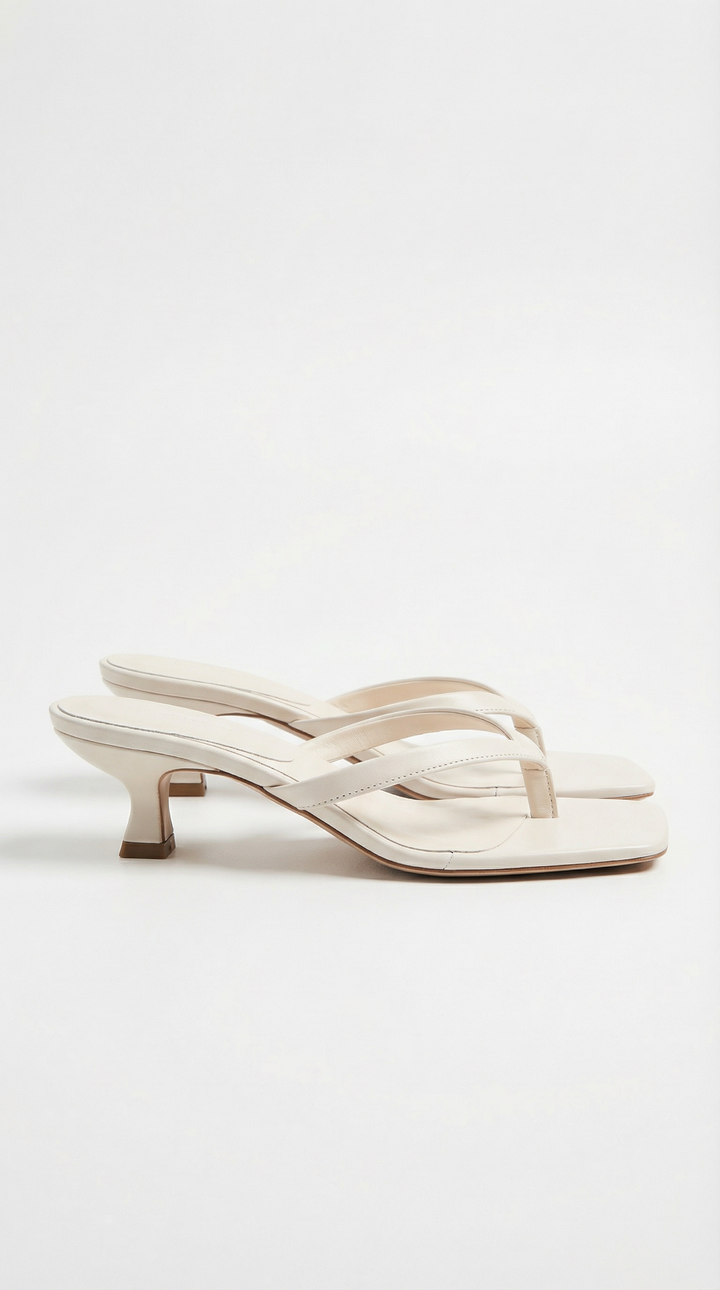 Sandalias Jessica con Tacón Kitten y Diseño de Zehentrenner