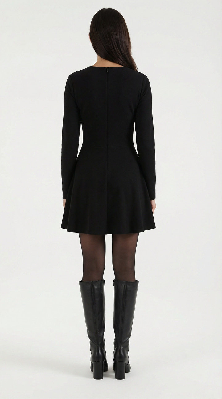Tiffany Mini Dress con Mangas Largas y Pliegues