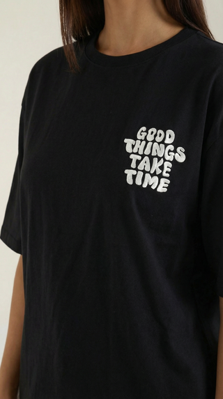 Vespera Oversized T-Shirt