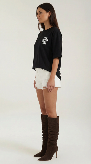 Vespera Oversized T-Shirt