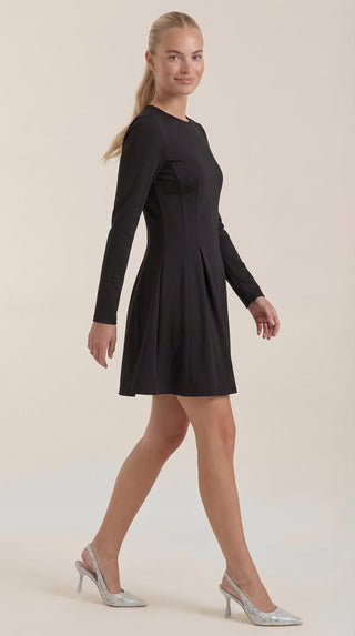 Vestido Corto de Manga Larga Ébano
